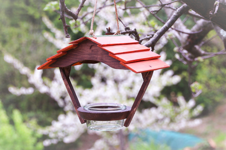 Abbeveratoio piccoli volatili Treehood - vista completa in giardino
